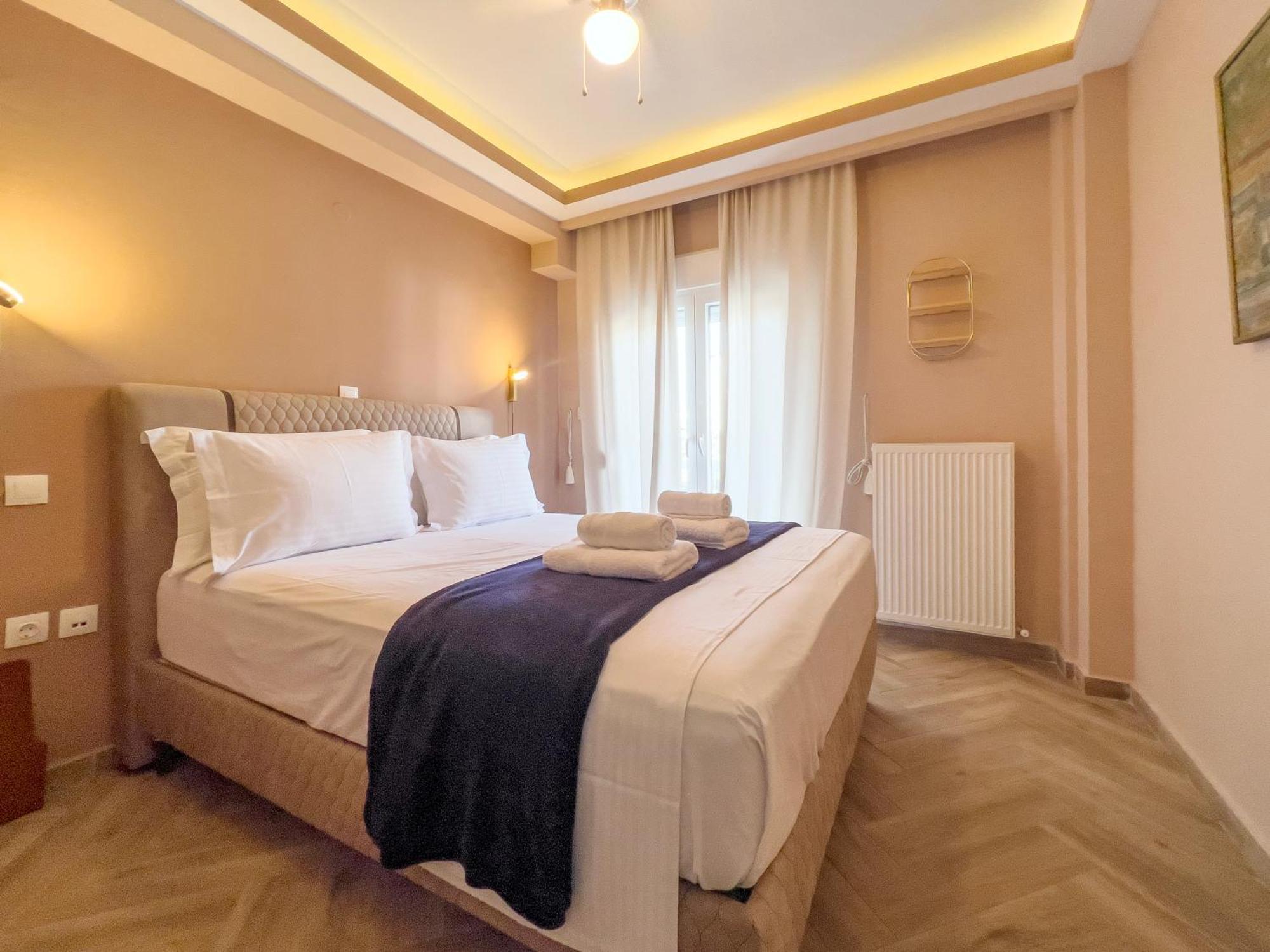 Spacetwo "Downtown Chill" By #Gimispace Lux Apt Thessaloniki Exterior photo